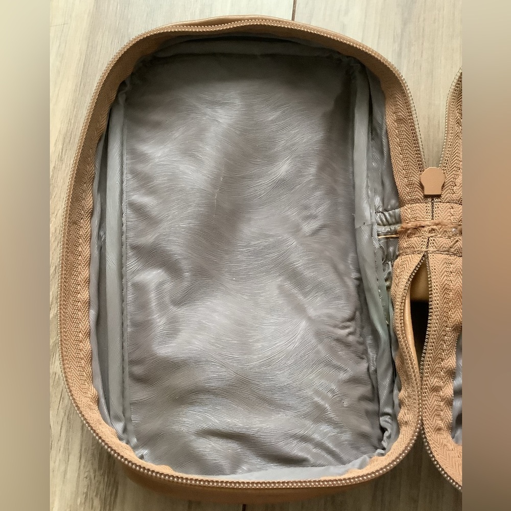 Vintage Estée Lauder cosmetics bag - Picture 6 of 11
